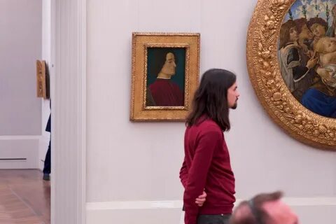 Посетитель музея