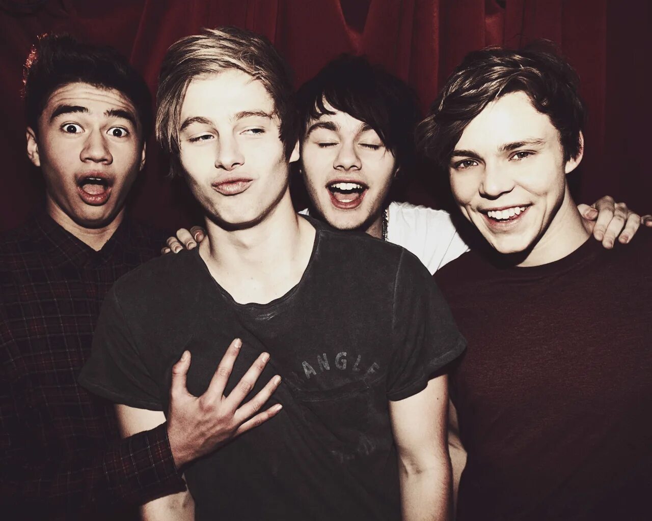 Песня seconds of summer. Группа 5 seconds of Summer. 5sos 2022. 5sos 2014. 5 Секунд оф саммер группа.