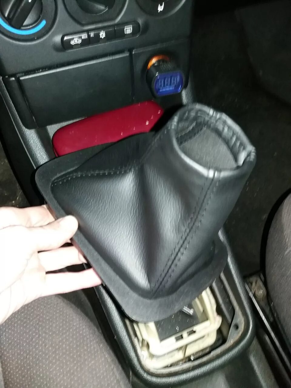 Замена чехла рычага КПП - Opel Zafira B, 1,8 л, 2006 года своими руками DRIVE2