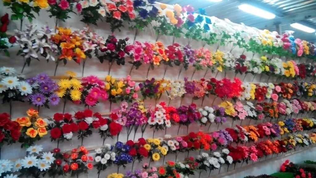 Интернет магазин искусственных цветов оптом. Оптовая база искусственных цветов. Рынок искусственных цветов. Материал для искусственных цветов. Искусственные цветы интернет магазин.