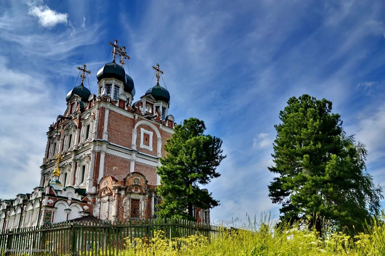 Храм в Сольвычегодске. Сольвычегодский Введенский монастырь. Город Сольвычегодск Архангельская область. Погода в сольвычегодске на 10 дней точный