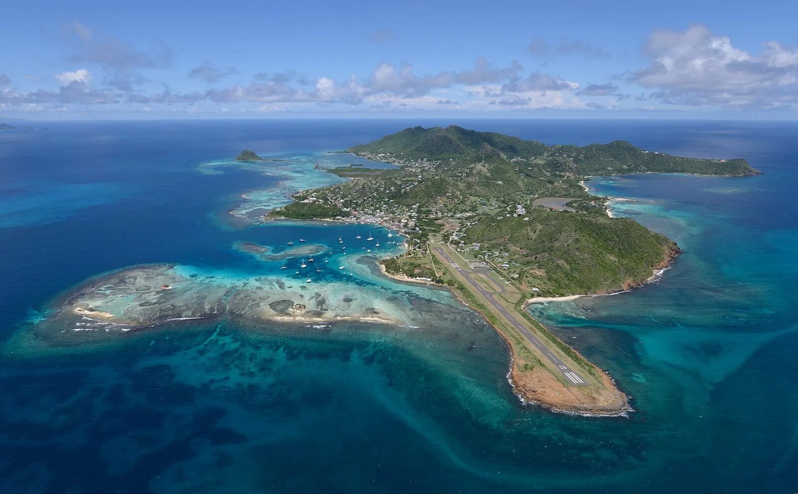 Большие французские острова. Mustique Island (остров Мюстик). Остров Мюстик в Карибском море. Сент-Винсент и Гренадины остров Мюстик. Юнион Айленд остров.