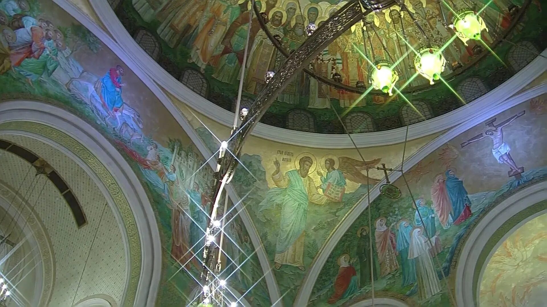 Сретенский монастырь всенощное бдение сегодня. Храм сретения господня москва сретенский монастырь. храм в сретенском монастыре новый. сретенский монастырь внутри. литургия 6 августа 2025 сретенский монастырь.