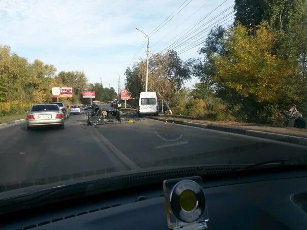 Что случилось сегодня в энгельсе утром. ЧП Энгельс происшествия. ДТП водитель газели Лесозаводская Энгельс. Авария в Энгельсе на Лесозаводской. Авария в Энгельсе с газелью.