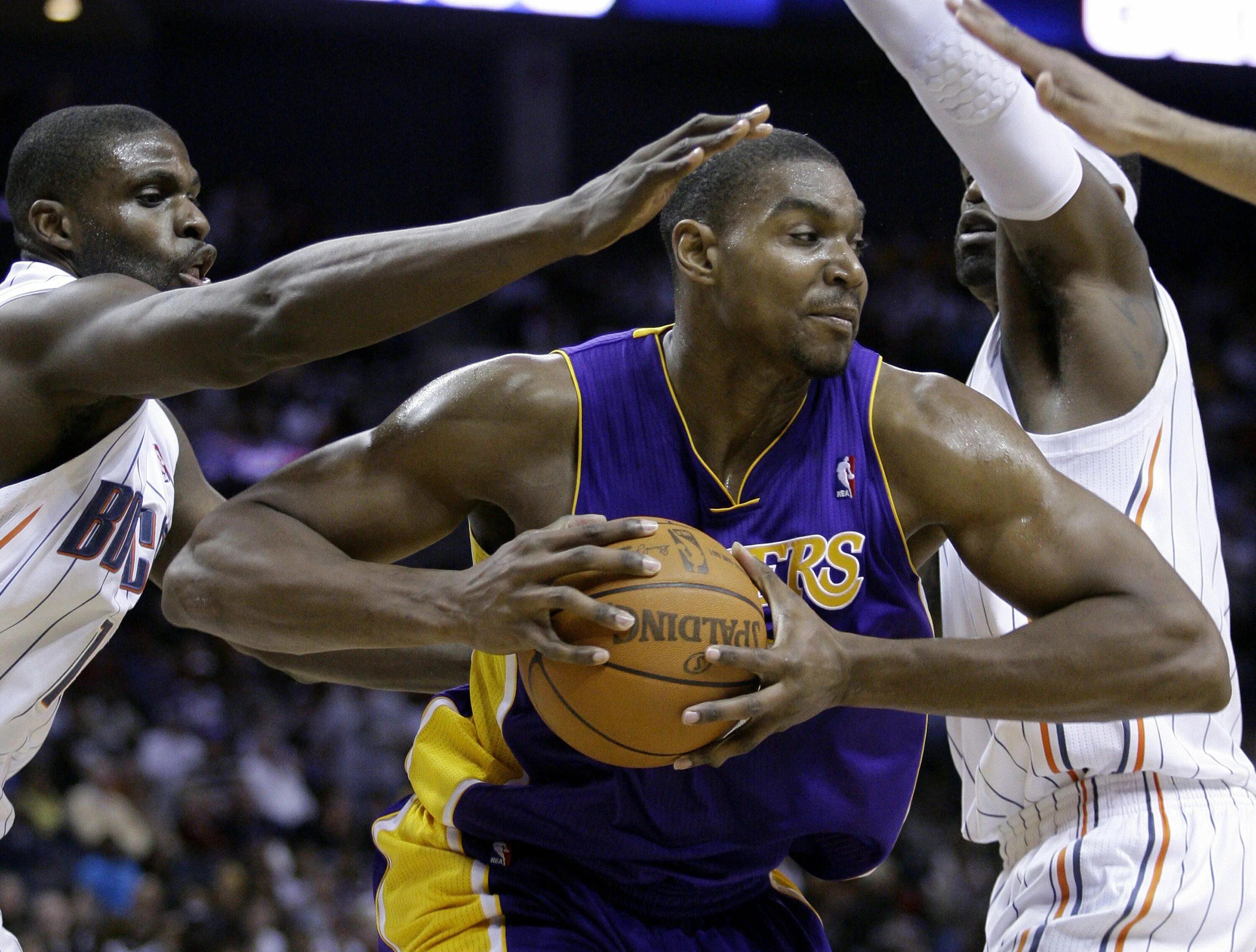 Клип нба. Лос анджелес баскетбол. lakers баскетбол. лейкерс баскетбол состав. фото с площадки нба лейкерс.