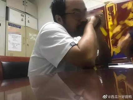 裸 萝 莉 娱 乐 吧 