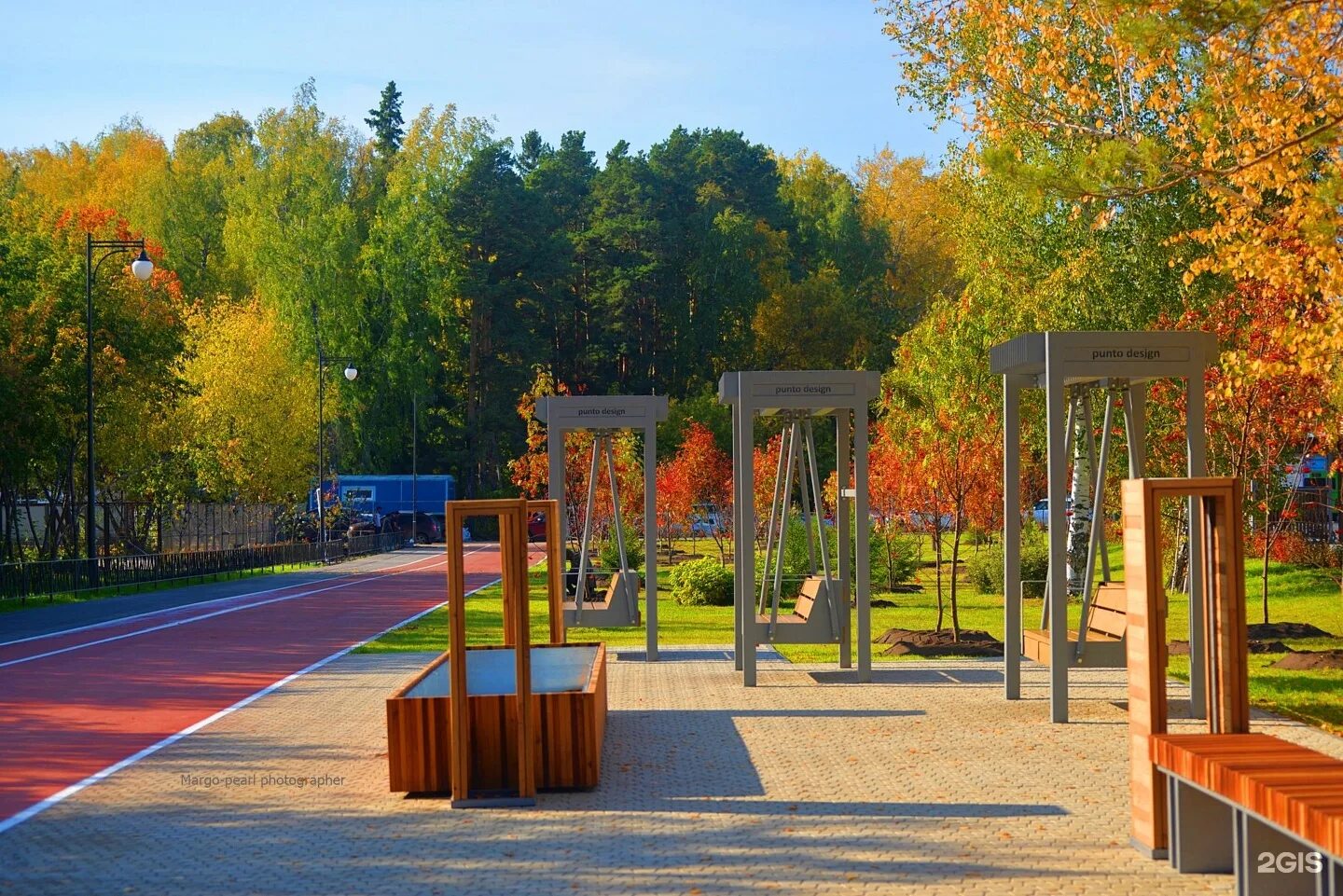 Природный парк тюмень. Затюменский парк Тюмень. Лесопарк Затюменский Тюмень. Экопарк Тюмень. Экопарк в Тюмени осенью.