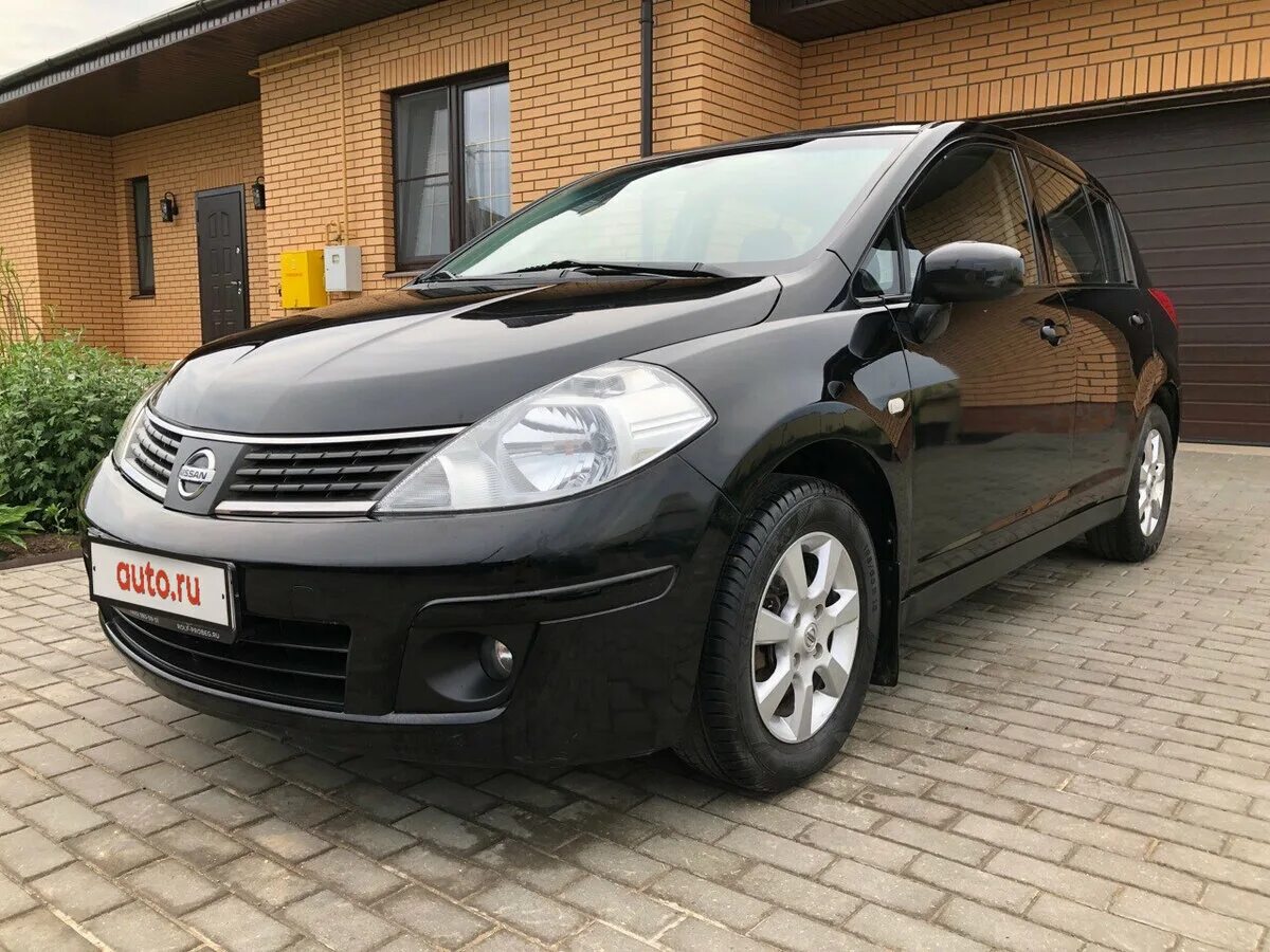 Купить тииду 2008. Ниссан Тиида 2008. Nissan Tiida 2008 хэтчбек. Ниссан Тиида 2008 год хэтчбек. Nissan Tiida 2008 хэтчбек 1.6.