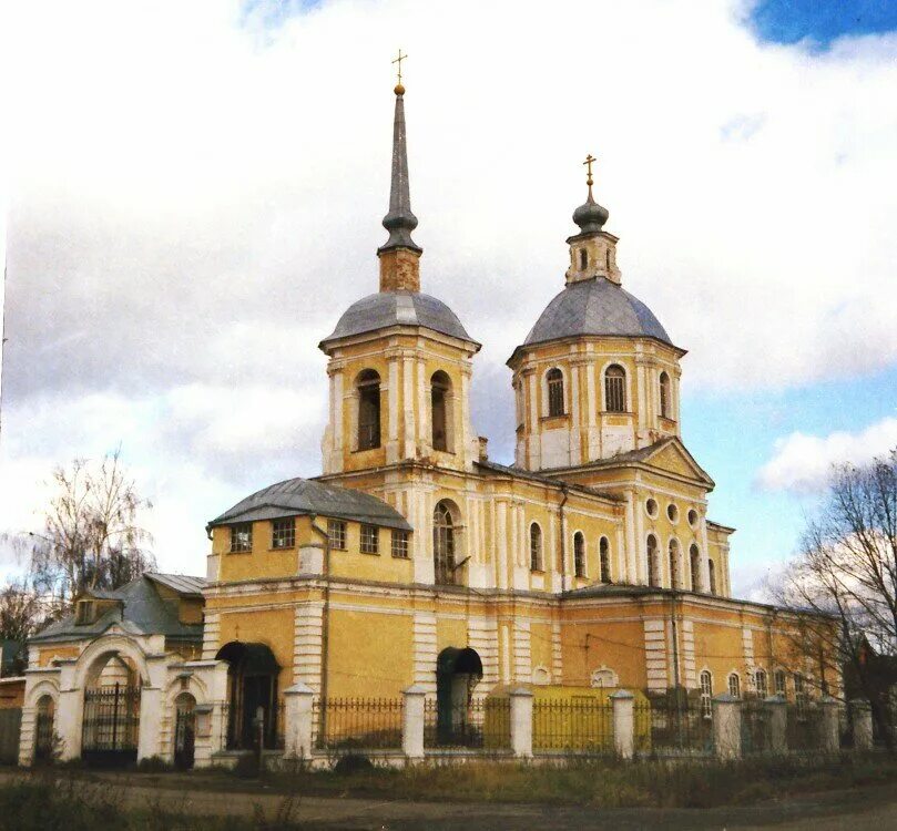 Лобня храм спаса. Храм киово лобня. Церковь спаса нерукотворного образа в киово. Церковь спаса нерукотворного киово. Церковь киово лобня.