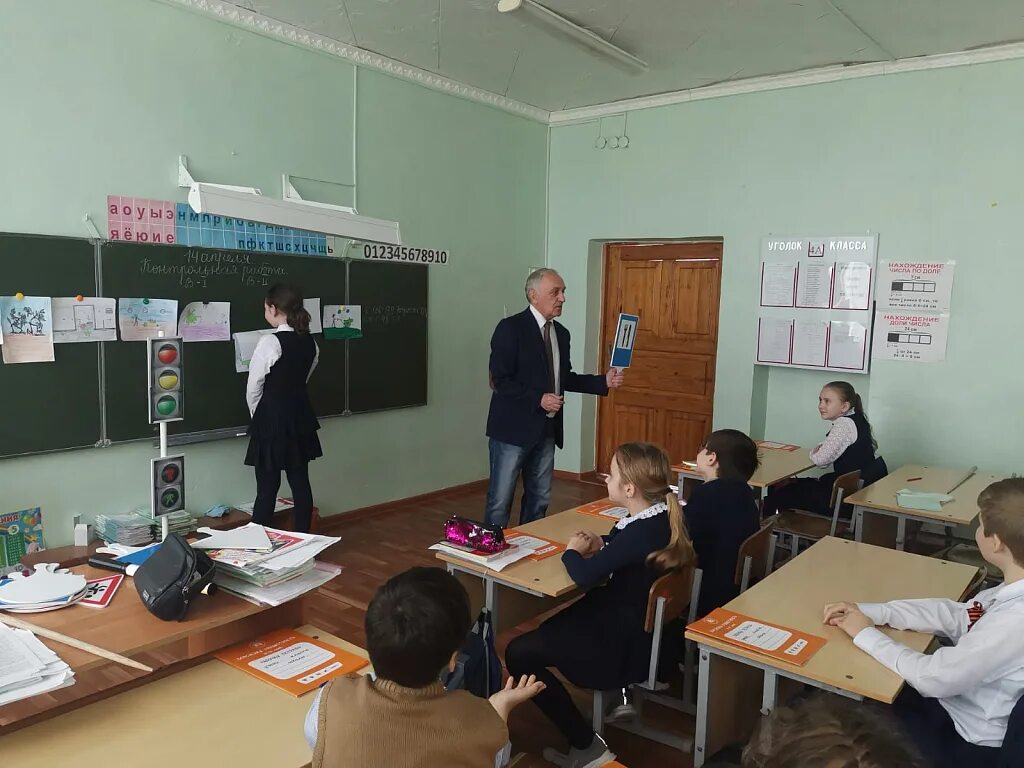 Торбеевская средняя школа 1. Мбоу сош 1. Школа мбоу сош. Торбеевская сош 1. Школа 1 торбеево.