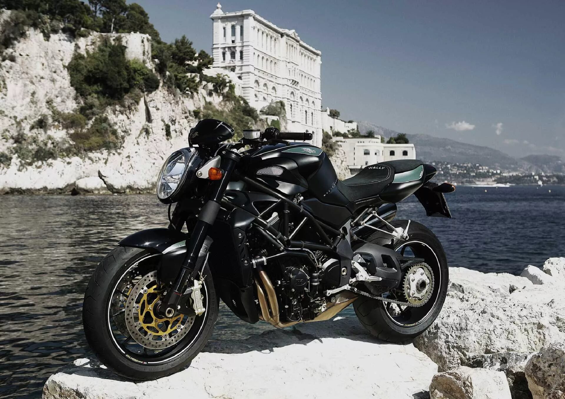 Мотоцикл фото. Brutale 910. Мотоцикл итальянский Agusta. Итальянский MV Agusta. MV Agusta brutale 1299.