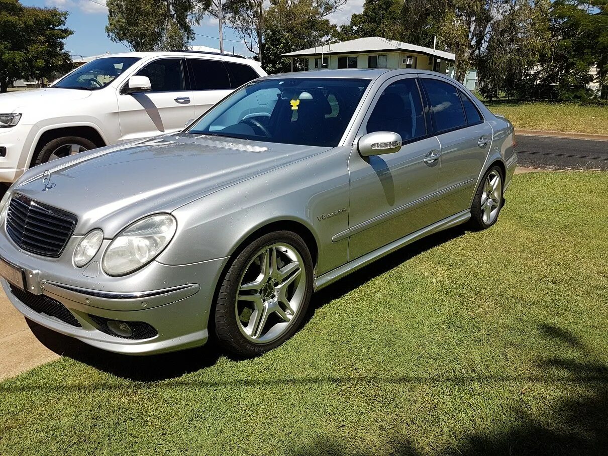 2004 E55 AMG. 2004 Mercedes e55 AMG. Мерседес 2004. Мерседес е55 АМГ 2004. Купить мерседес 2004 года