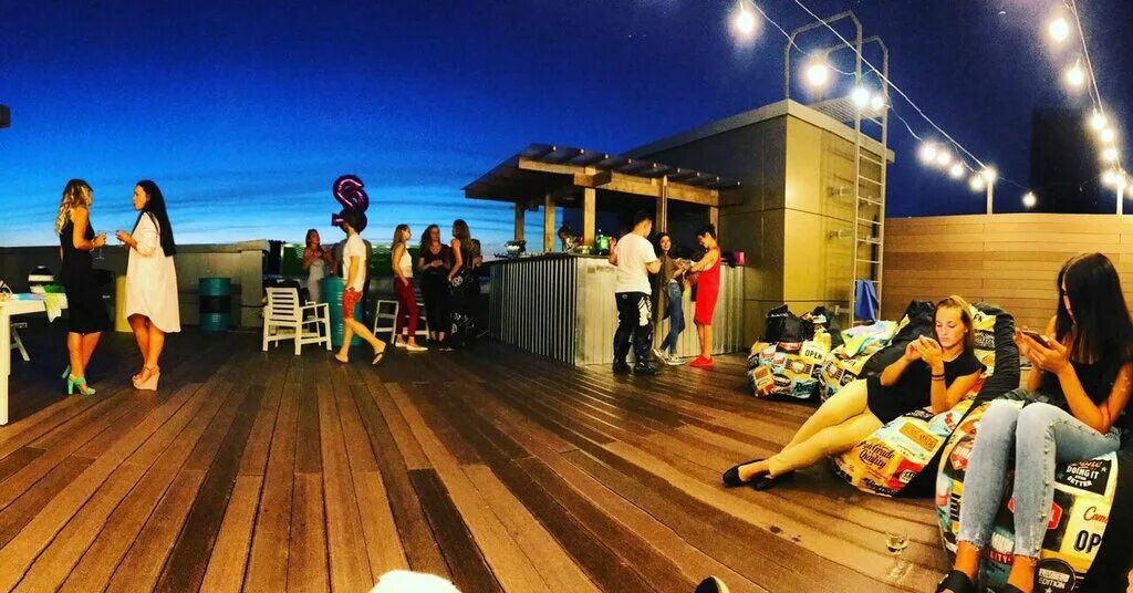 Лофт в москве exit. Лофт площадка для вечеринок курская. Exit loft москва. Exit loft шарикоподшипниковская. Экзит лофт на дубровке.