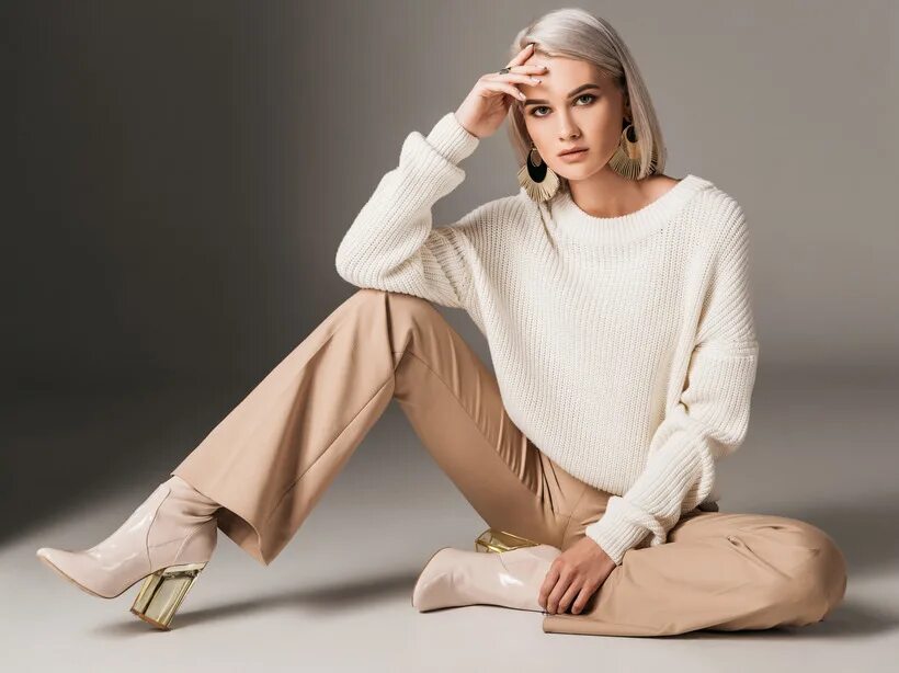 Джемпер и штаны мужские. Брюки и джемпер. Мужской джемпер с классическими брюками. Брюки и джемпер. Джемпер с брюками мужские.