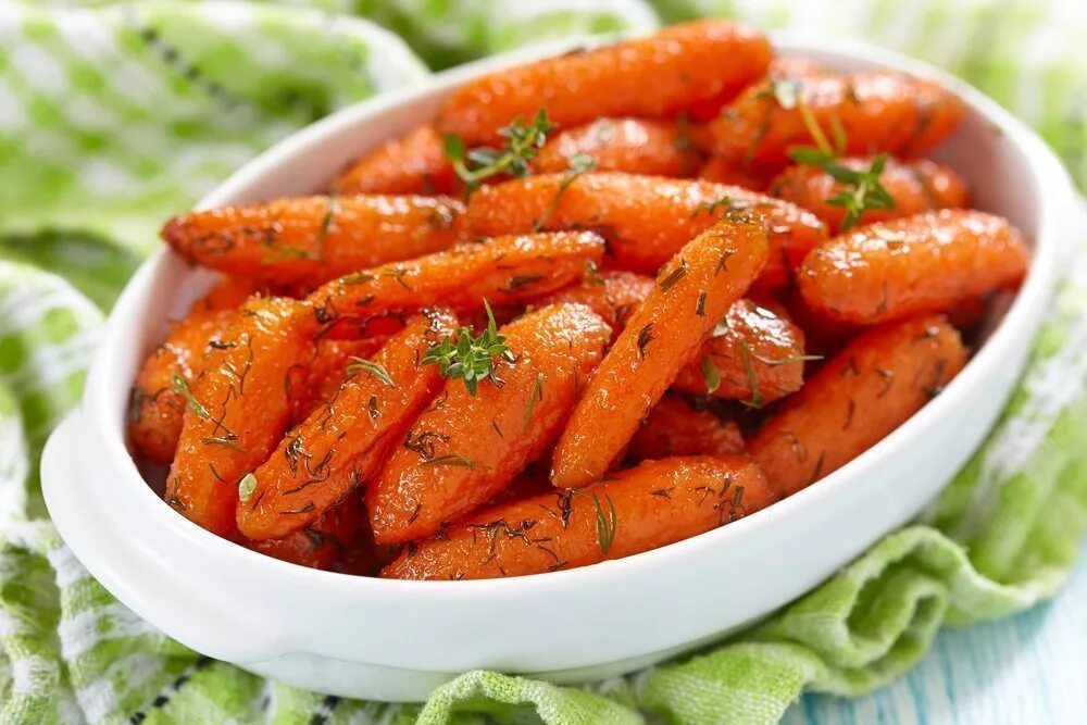 Печеная морковь. Карамелизированная морковь. Морковь турне карамелизированная. Кламбированая морковь. Гарниры.