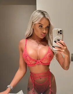 SophiaDreams 💕 💕 t.cotXwZ4mCqiY 