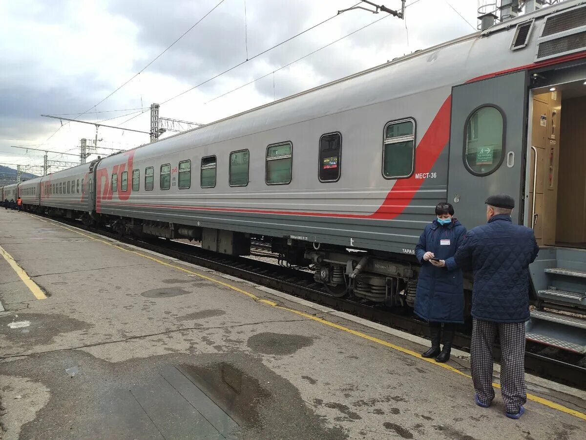 Поезд 01. Поезд Москва. Поезд Москва Владивосток. Главный поезд. Поезд Владивосток.