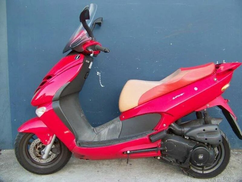 Aprilia leonardo. Aprilia leonardo. Априлия леонардо 250 характеристики. Априлия леонардо 125. Априлия леонардо 125.