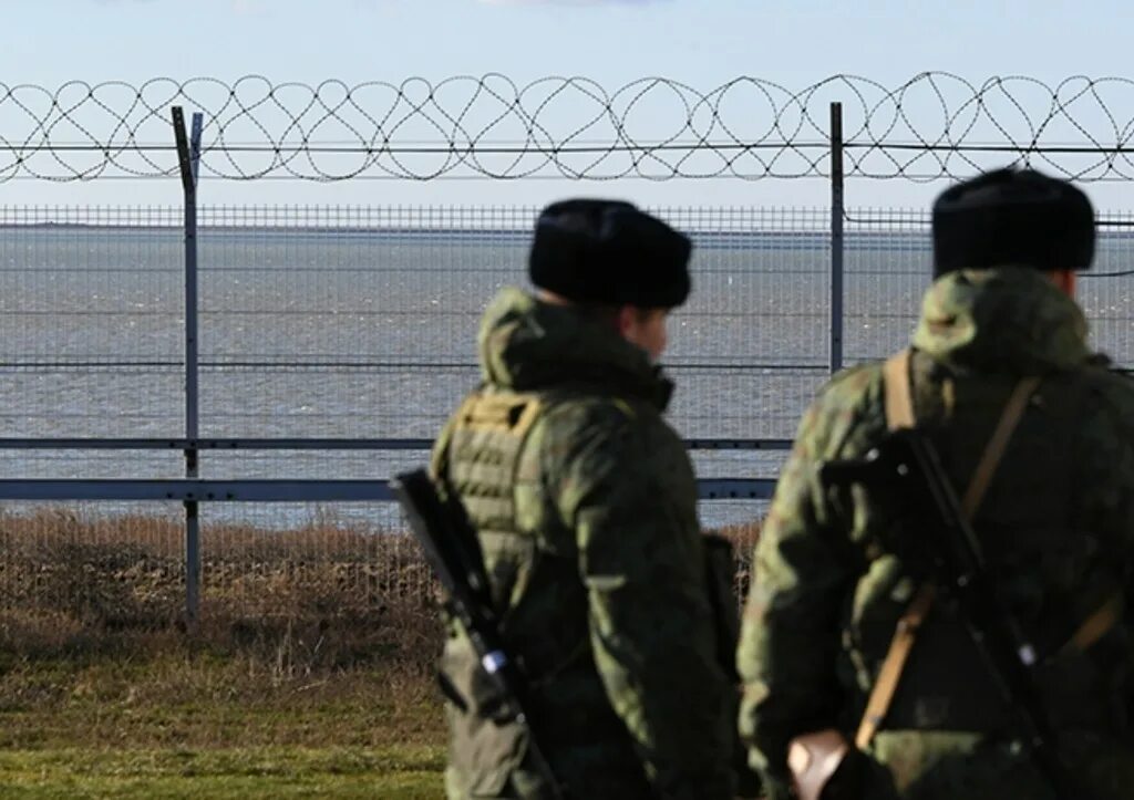 Украинские пограничники на границе с белоруссией. Украинская граница. Очередь на границе с казахстаном. Пересечение границы с украиной. Новости дня на границе с украиной.