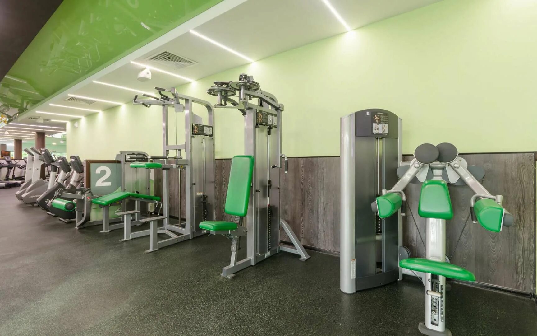 5 фото. Фьюжн фитнес барклай плаза. We gym барклая. Fusion fitness фили береговой пр. Fusion fitness барклай.
