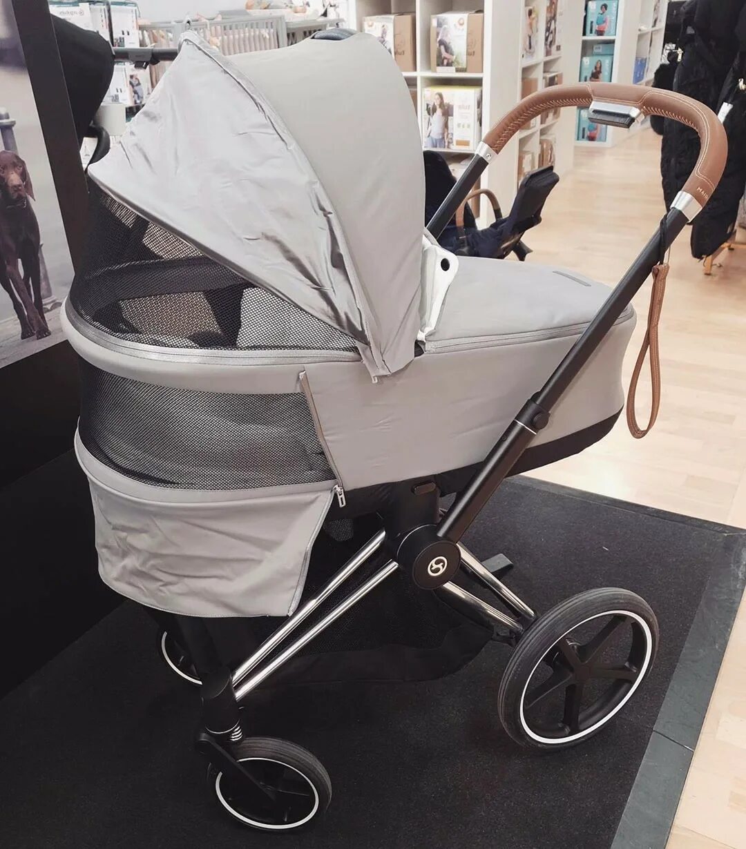 Cybex priam grey. Cybex priam 4 grey. cybex priam 3 grey. cybex priam 4 soho grey. cybex priam 3 soho.