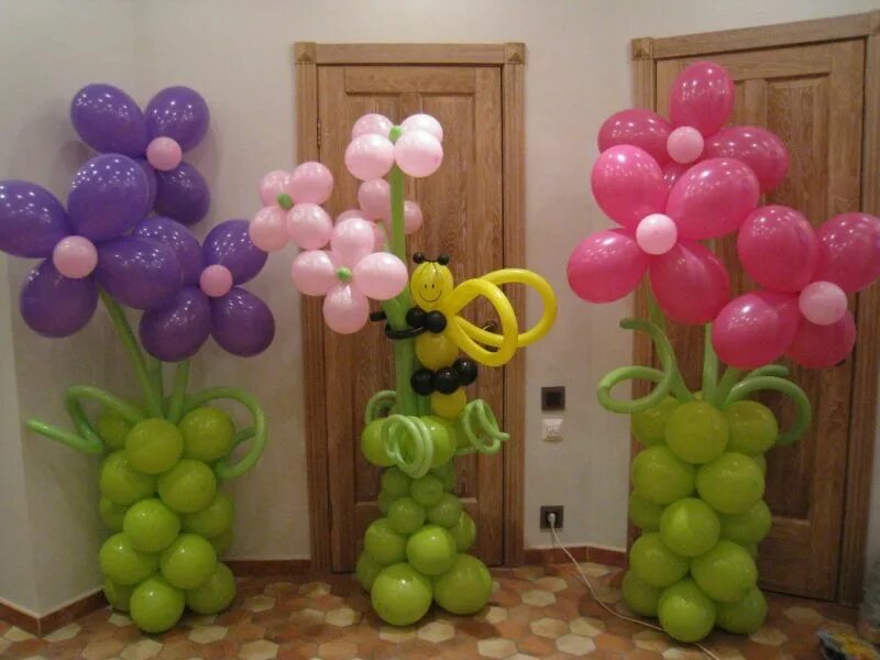 Роща из шаров. Букет из воздушных шаров. Напольные композиции из шаров. Стойка цветов из шаров.