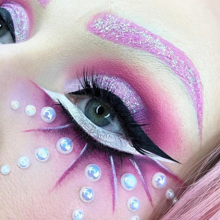 Halloween - Make-up Schminke und Co. #Halloween #Schminke #Make-Up Meerjungfrau 