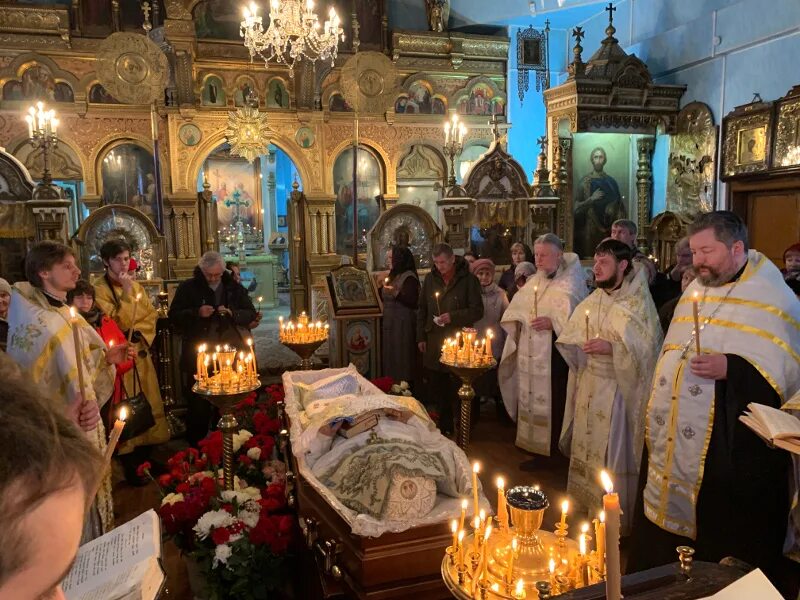 Панихиды в церкви города Калач на Дону. Мичуринск панихида в церкви. Как проводиться прощание в церкви.