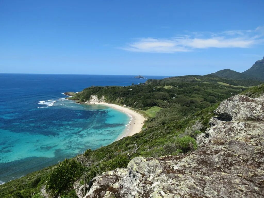 Lets island. Южный Уэльс тасманово море. Остров принадлежащей Австралии.