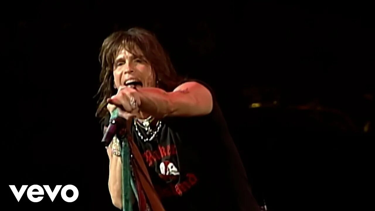 Crying' Aerosmith Алисия. Aerosmith Crazy. Crying' Aerosmith Алисия возле машины. Aerosmith cryin