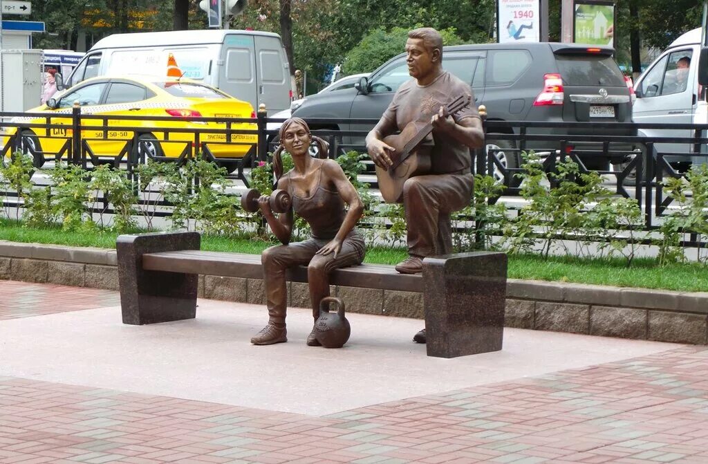 памятник любэ в люберцах. памятники города люберец любэ. расторгуев николай памятник в люберцах. памятник николаю расторгуеву в люберцах. памятник дуся агрегат в люберцах.