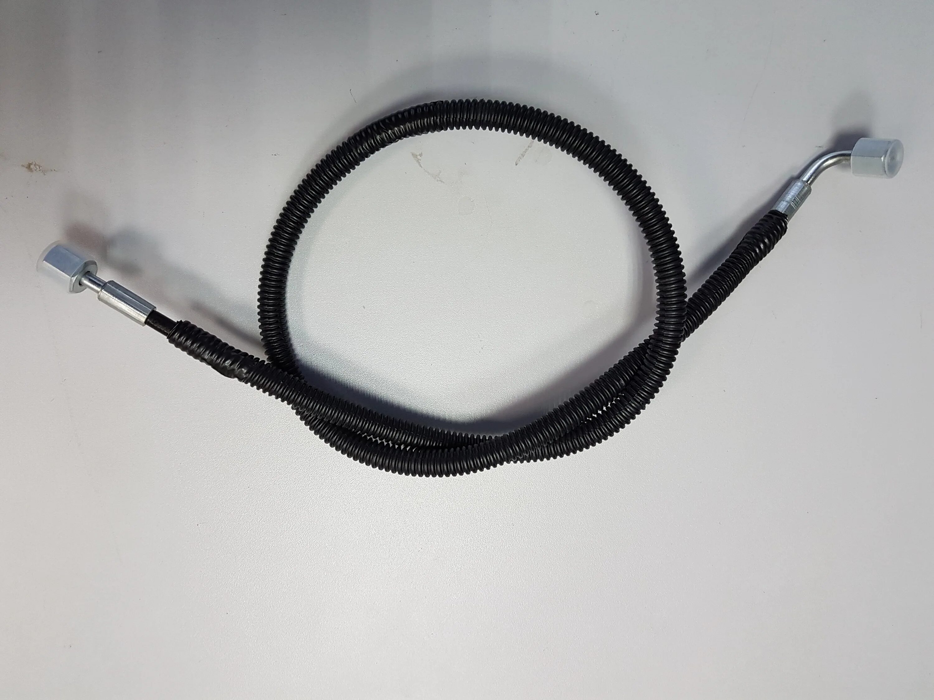 Шланг подъема кабины камаз 6520. Трубка кабины камаз. Трубка подъема кабины камаз 65115. Шлангподьема кабины камаз 43118. Шланг подъема кабины 6460-5009055.