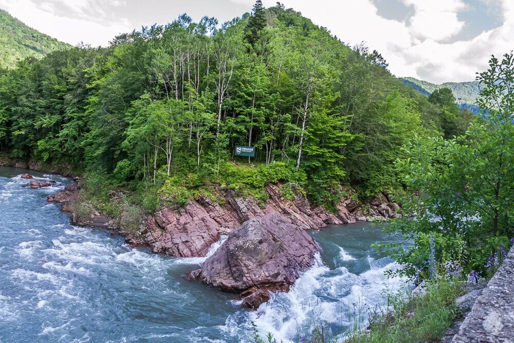 Республика Адыгея, Майкопский р-н. Майкопский водопад Тульский. Хамышки водопады. Река Хамышки. Река киша