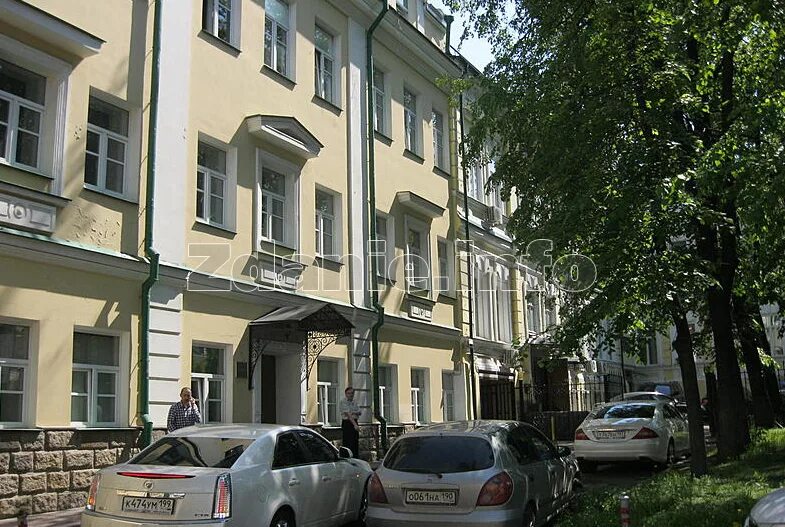 Дом 28 на покровке. Москва ул покровка 28 стр 2. Улица покровка 28 стр 2. Бентли на покровке. Покровка 28с2 москва.