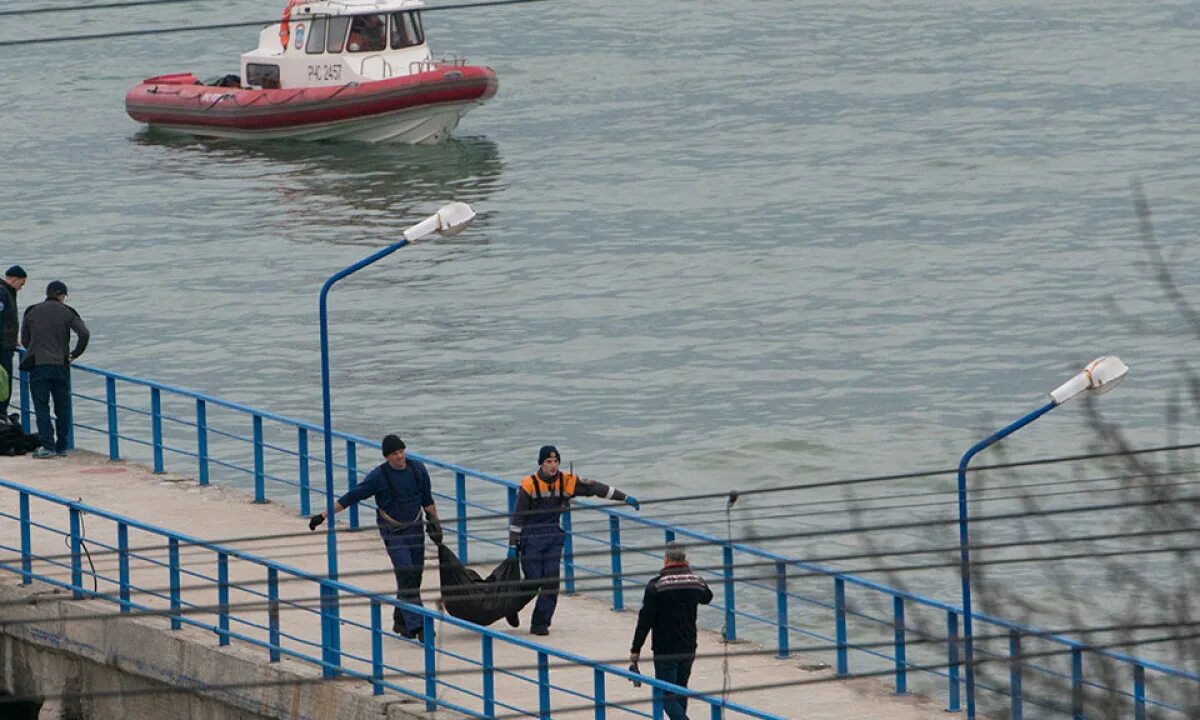 Крушение самолета в сочи. Крушение ту-154 над Сочи (2016). Катастрофа ту-154 под Сочи. Крушение ту 154 в Сочи.