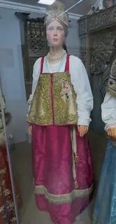 Псковский народный костюм