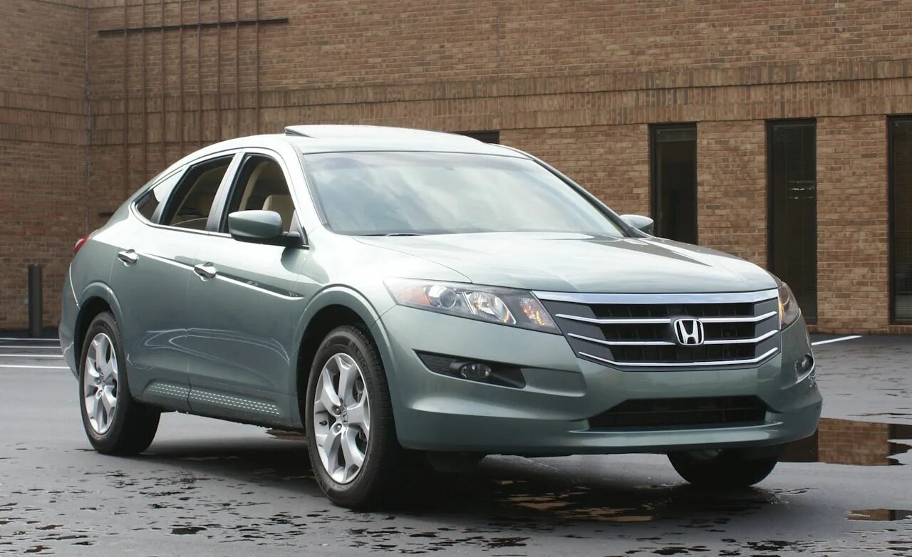 Хонда кросс тур. Honda Crosstour 2010. Хонда Кросстур 2010. Honda Crosstour 2023. Honda Accord Crosstour.