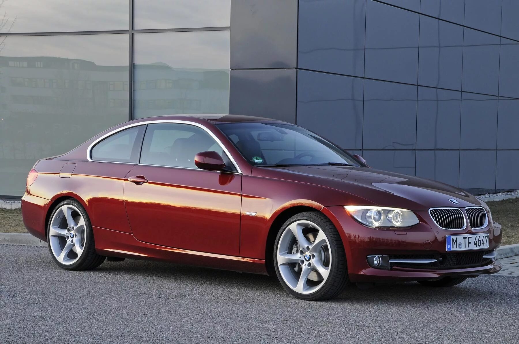 3 купе. Bmw 3 e92 купе. Bmw 335 e90 купе\. Bmw 3 e92 coupe. Bmw 3 e92 купе.