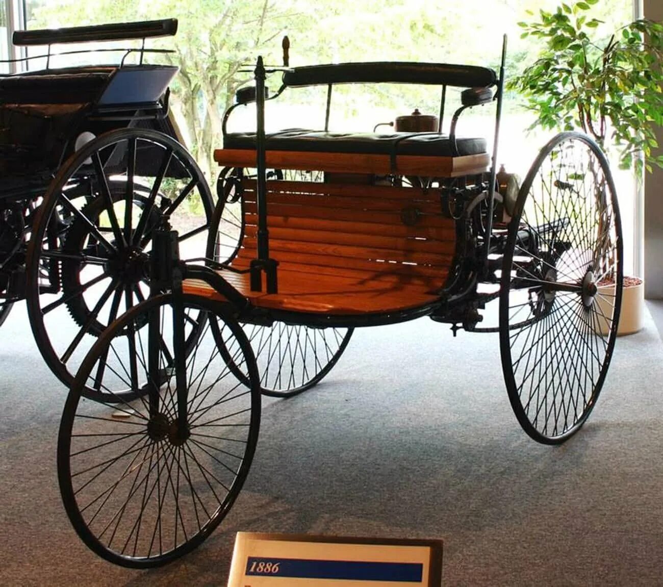 1 автомобили называли. Benz Patent-Motorwagen 1886.