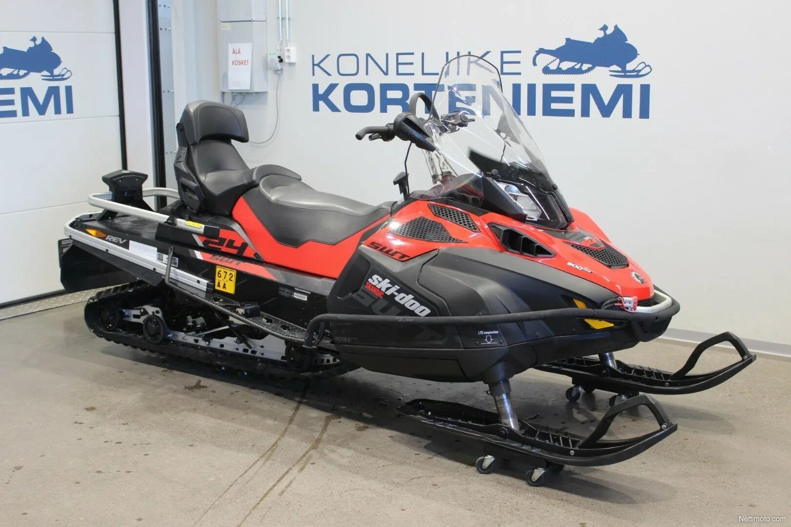 900 айс. Ski-Doo Skandic SWT 900 Ace. Skandic SWT 900 Ace. Skandic SWT 900 Ace 2022. BRP Ski-Doo Skandic SWT 900 Ace.