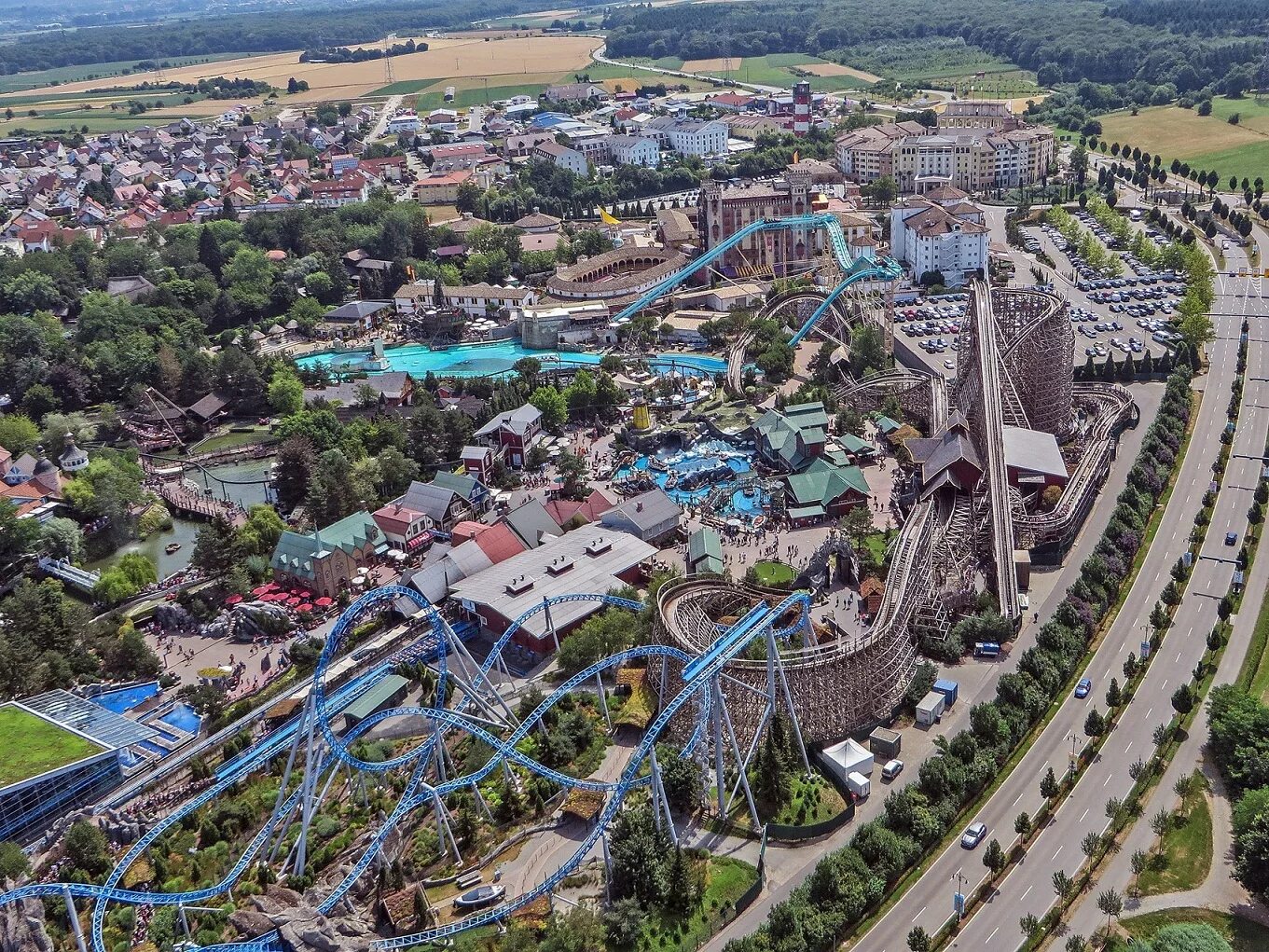 Европейский развлечения. Парк Европы, Руст, Германия (Europa-Park). Парк аттракционов Германия Европа парк. Европа парк Руст Германия. Парк развлечений Европа-парк в Русте Германия.