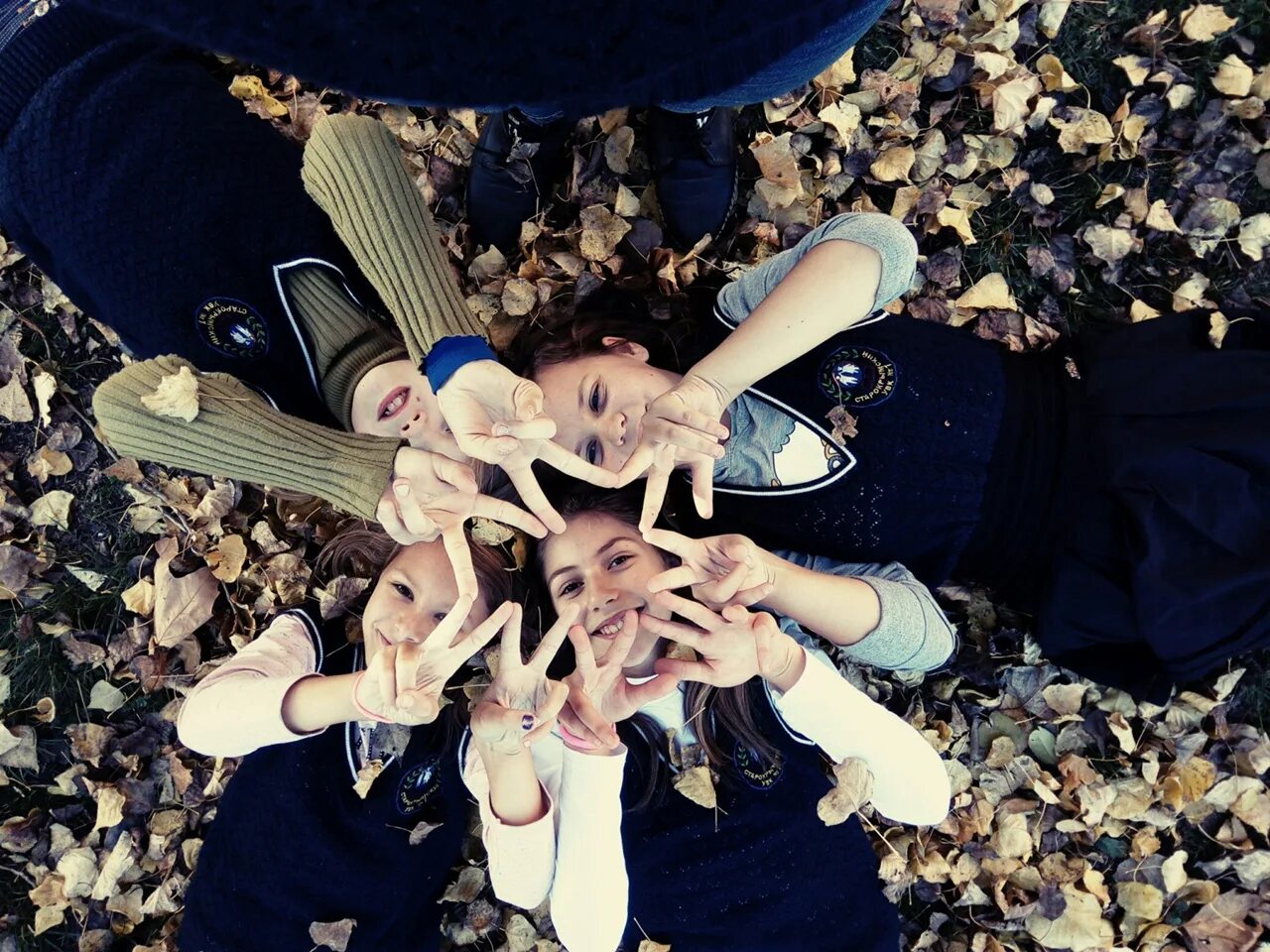 6 августа девочка. Семилетняя девочка. Фотосессия с арбузом девушки. Орбита орел аттракцион погибла. 6 августа девочка.