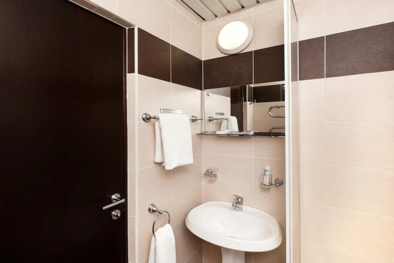 Маринс парк отель нижний новгород номера. Маринс парк hotel нижний новгород. Марис отель нижний. Гостиница в нижнем новгороде marins park hotel. Марис отель нижний.