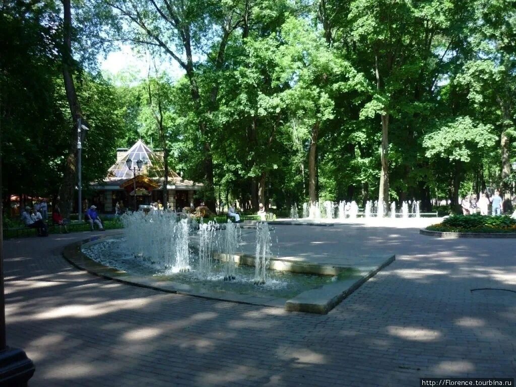 Смоленск парк блонье. Смоленск центральный парк. Сколько парков в смоленске. Смоленск парк сад блонье. Сад блонье смоленск.