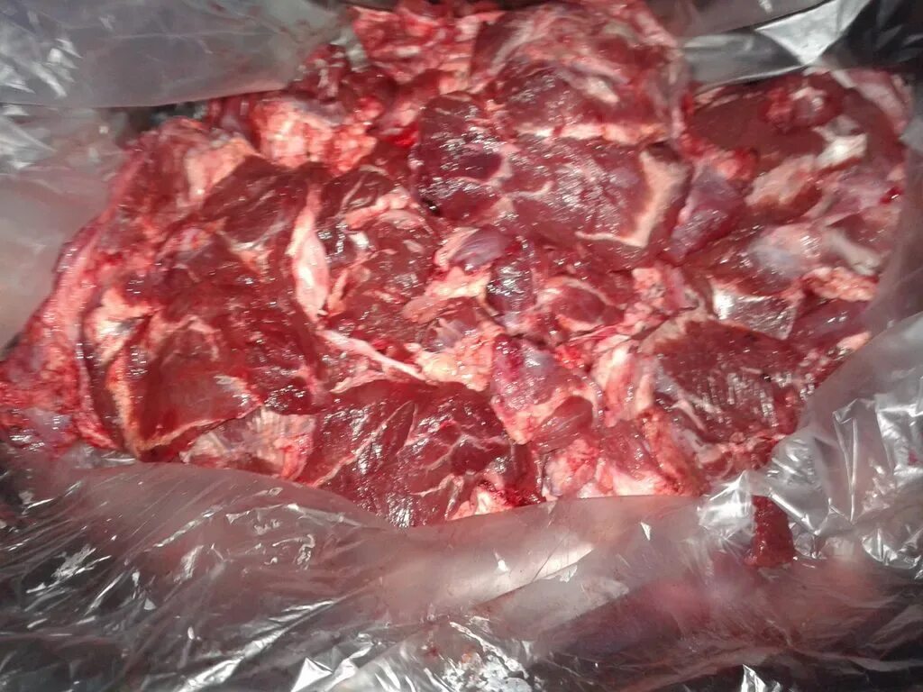 Мясо голов говяжьих. Мясо голов говяжьих. Обрезь говяжья тримминг. Мясо голов говяжьих. Мясо голов говяжьих.