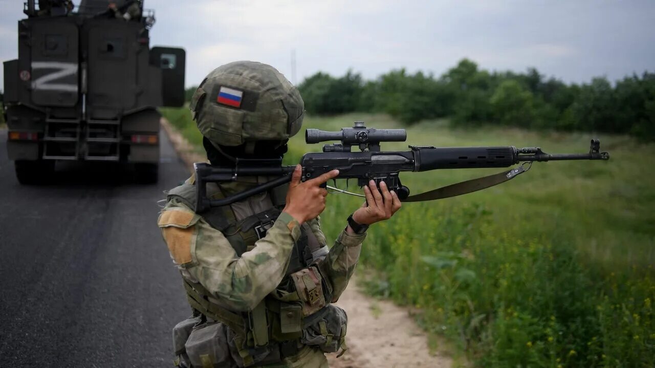 Военная операция эксперт. Снайперская винтовка сумрак. Снайперские винтовки НАТО. Снайпер СВД 2010. Снайперская винтовка НАТО 308.