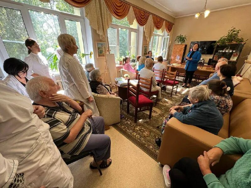 Пучежский дом-интернат для престарелых. Брасовский дом интернат малой вместимости. Ярковский дом интернат для престарелых и инвалидов. Дом интернат для инвалидов золотая осень. Дом инвалидов и престарелых "дом престарелых" бериславский район.