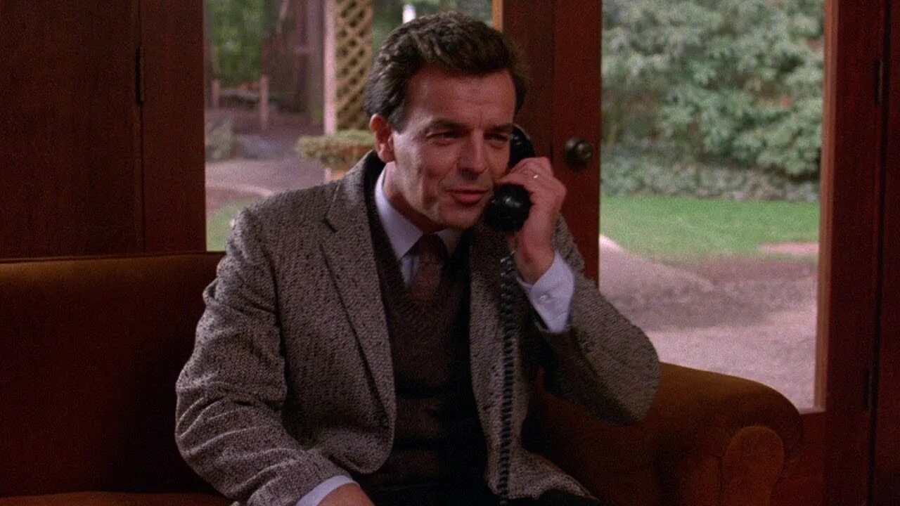 Твин пикс лиланд палмер. Твин пикс отец лоры. Отец лоры палмер. Рене твин пикс. Лиланд палмер боб.