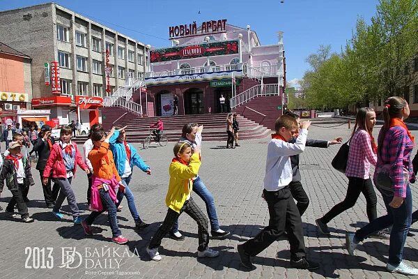 День защиты детей Рудный. День защиты детей в пос Воскресенское. День защиты детей Цандера. Аниматоры в детских домах лето. Июнь развлечения