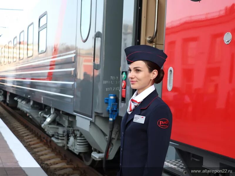 Проводник пассажирского вагона РЖД. Форма проводницы пассажирского вагона РЖД. Проводник пассажирского вагона ФПК. Форма проводников пассажирских вагонов. Вагонный проводник